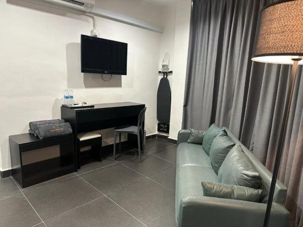 Halo Rooms Hotel Wakaf Bharu Exterior photo